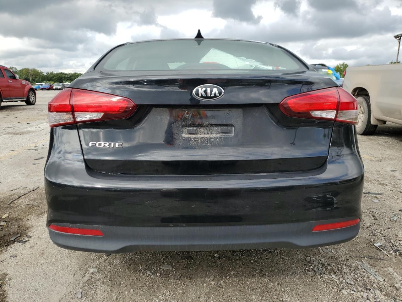 2017 Kia Forte Lx VIN: 3KPFK4A70HE093886 Lot: 81753035