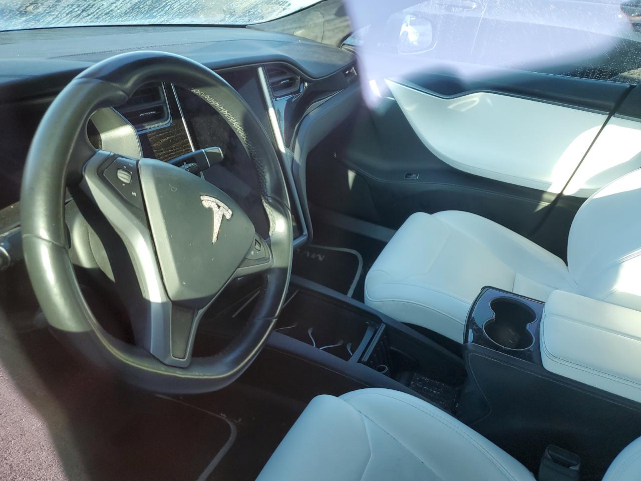 2018 Tesla Model S VIN: 5YJSA1E27JF265927 Lot: 81023155