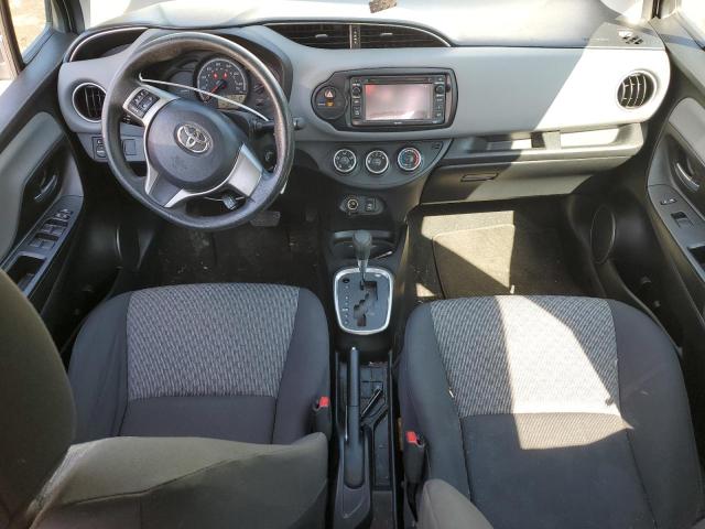 Hatchbacks TOYOTA YARIS 2015 Srebrny