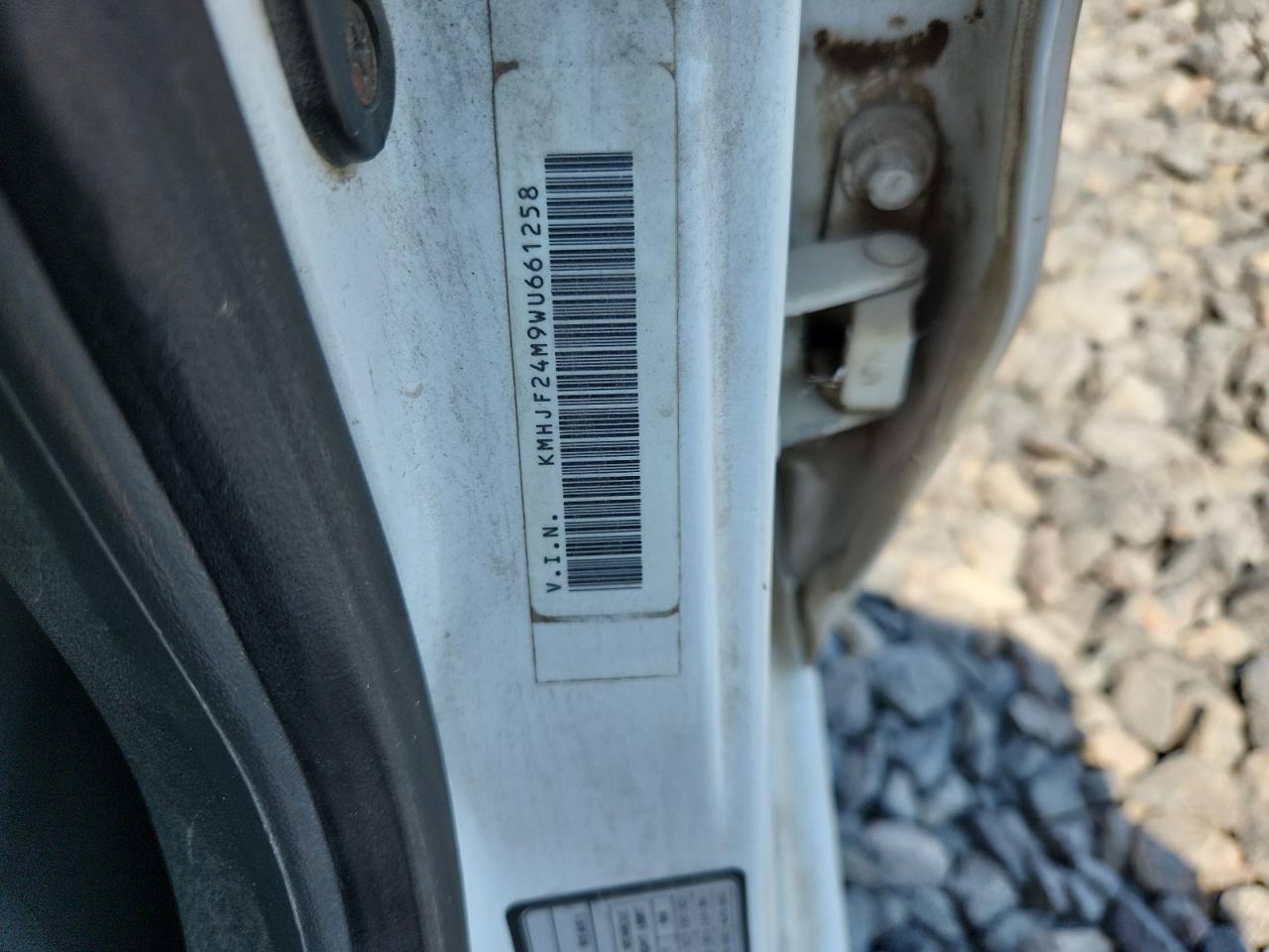 1998 Hyundai Elantra VIN: KMHJF24M9WU661258 Lot: 80200505