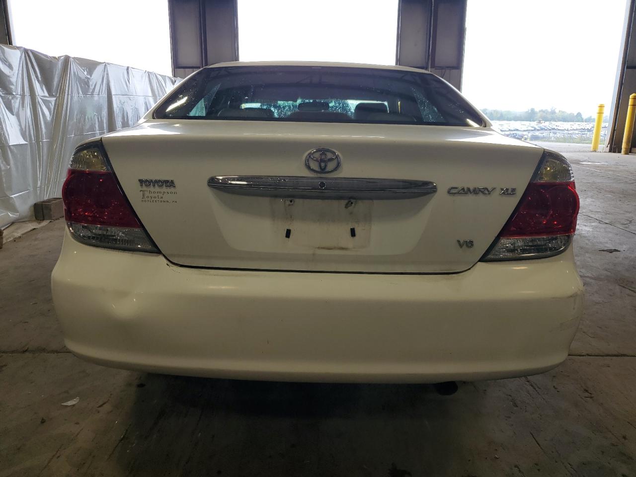 2005 Toyota Camry Le VIN: 4T1BF30K95U611747 Lot: 83871105