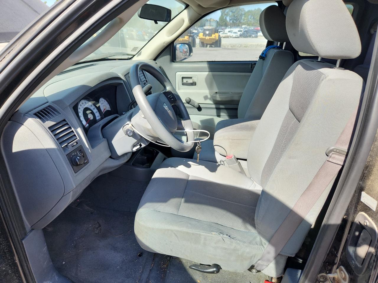 2005 Dodge Dakota St VIN: 1D7HE22K25S260271 Lot: 80764335