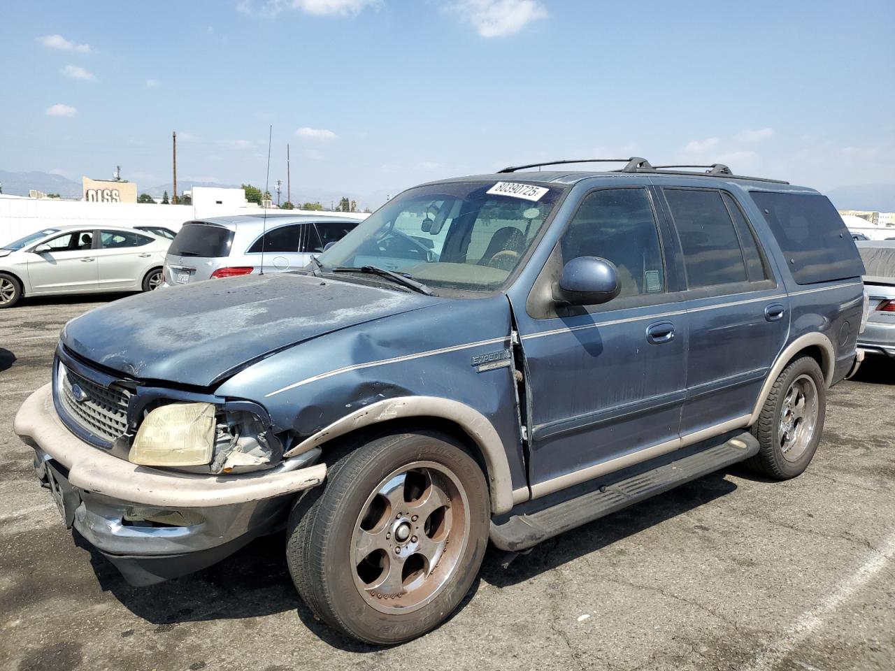 FORD EXPEDITION 1998. Lot# 80390725. VIN 1FMRU17L4WLB63318. Photo 1