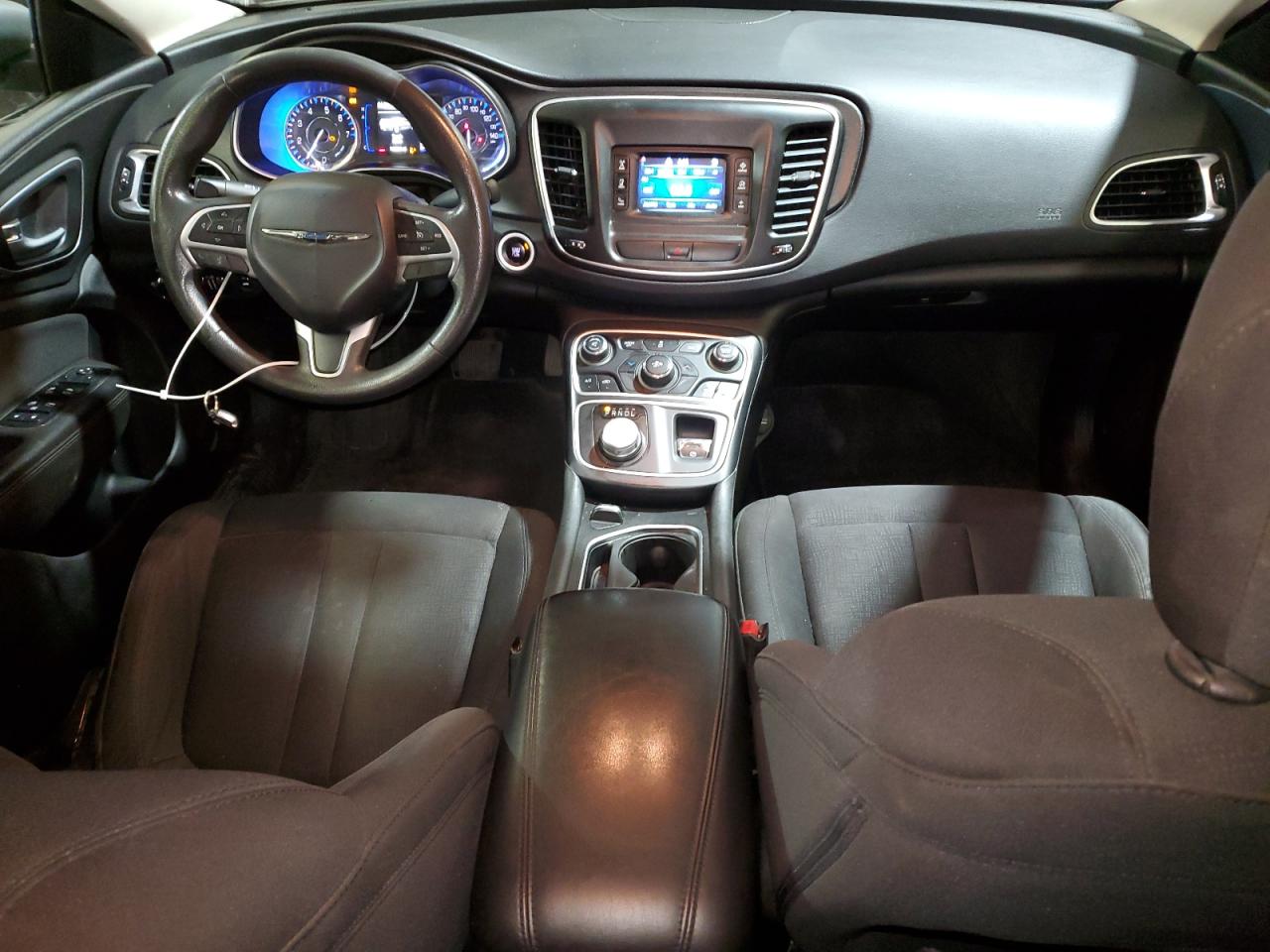 2015 Chrysler 200 Limited VIN: 1C3CCCAB4FN580147 Lot: 83938985