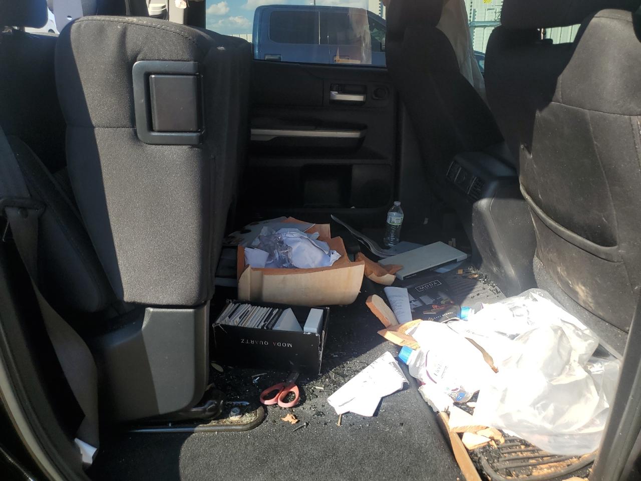 2018 Toyota Tundra Crewmax Sr5 VIN: 5TFEY5F18JX231961 Lot: 70451115