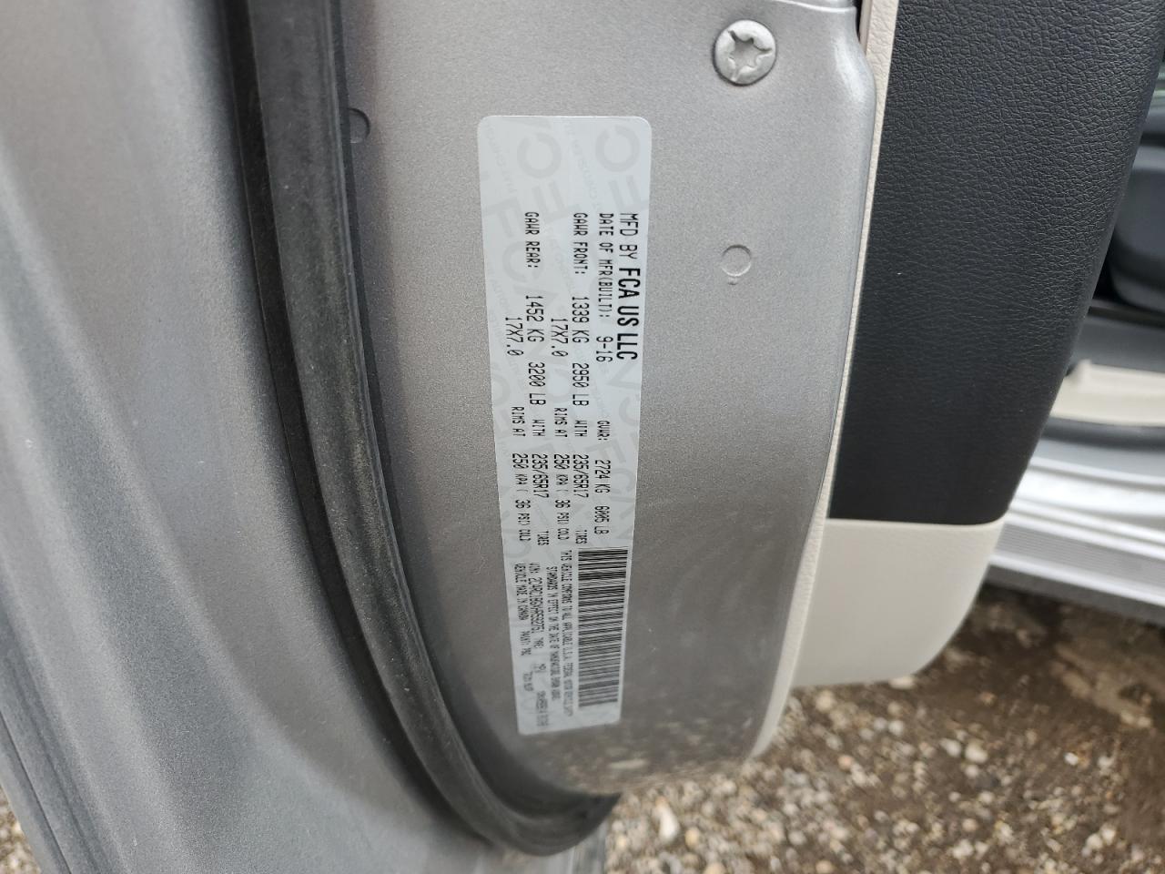 2017 Chrysler Pacifica Touring L VIN: 2C4RC1BGXHR592751 Lot: 81520065