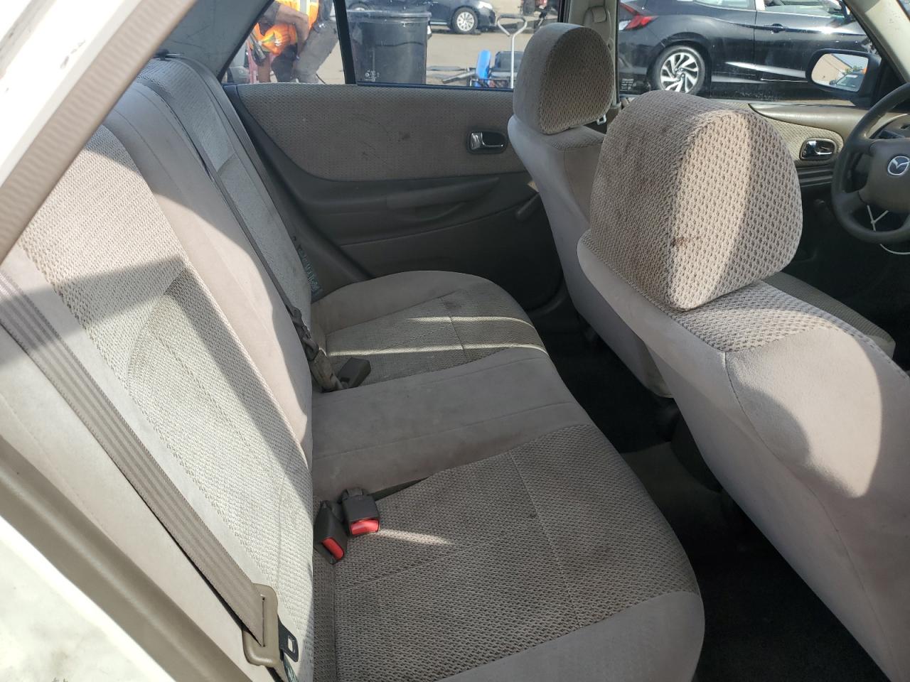 2000 Mazda Protege Dx VIN: JM1BJ222XY0308482 Lot: 84620975