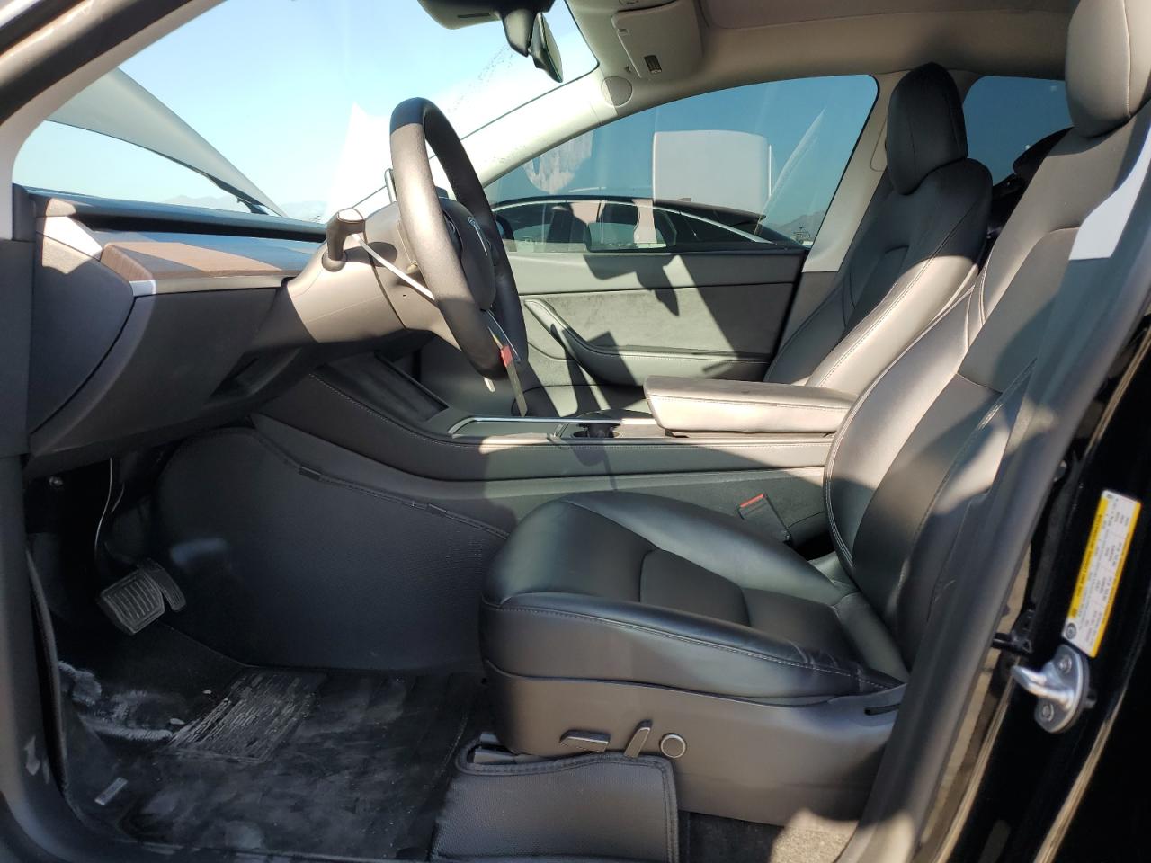 2022 Tesla Model Y VIN: 7SAYGAEE0NF493974 Lot: 84981275