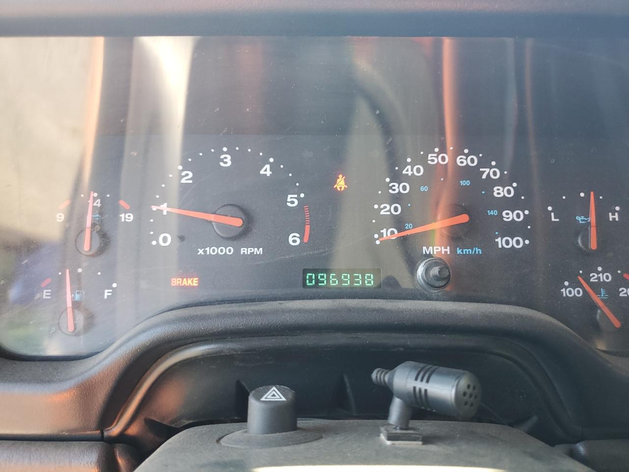 2004 Jeep Wrangler / Tj Se VIN: 1J4FA29104P784945 Lot: 81709145