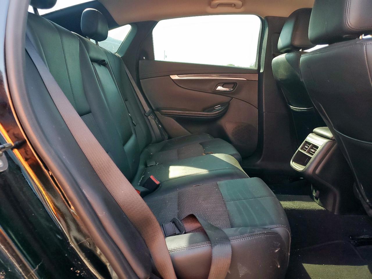 2017 Chevrolet Impala Lt VIN: 1G1105S31HU195595 Lot: 81084325