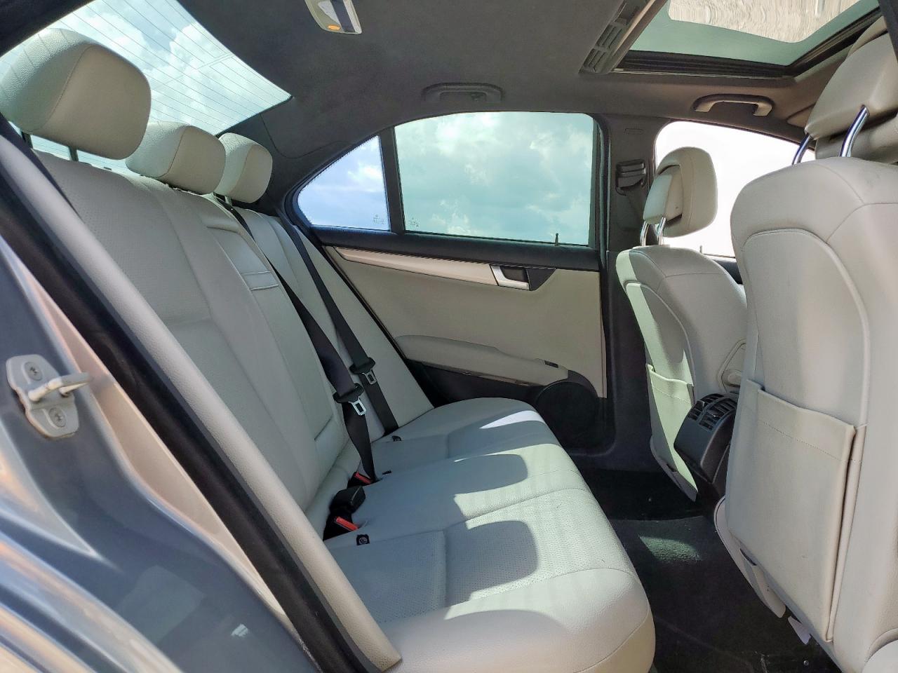 2014 Mercedes-Benz C 250 VIN: WDDGF4HB0EG254273 Lot: 70661895