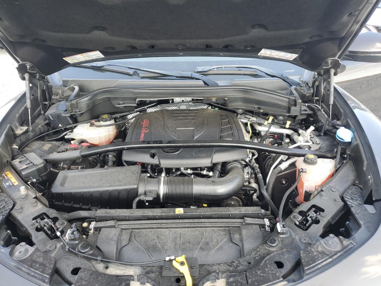 2018 Alfa Romeo Stelvio Sport VIN: ZASFAKPN5J7B87823 Lot: 71239595