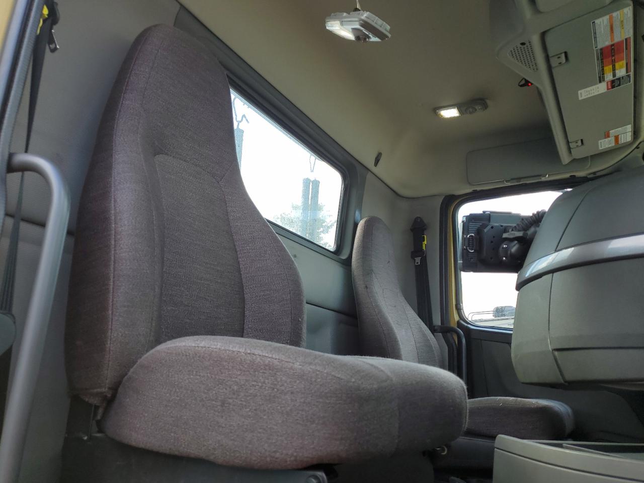 2021 Volvo Vnl Semi Truck VIN: 4V4NC9EH6MN279502 Lot: 81255555