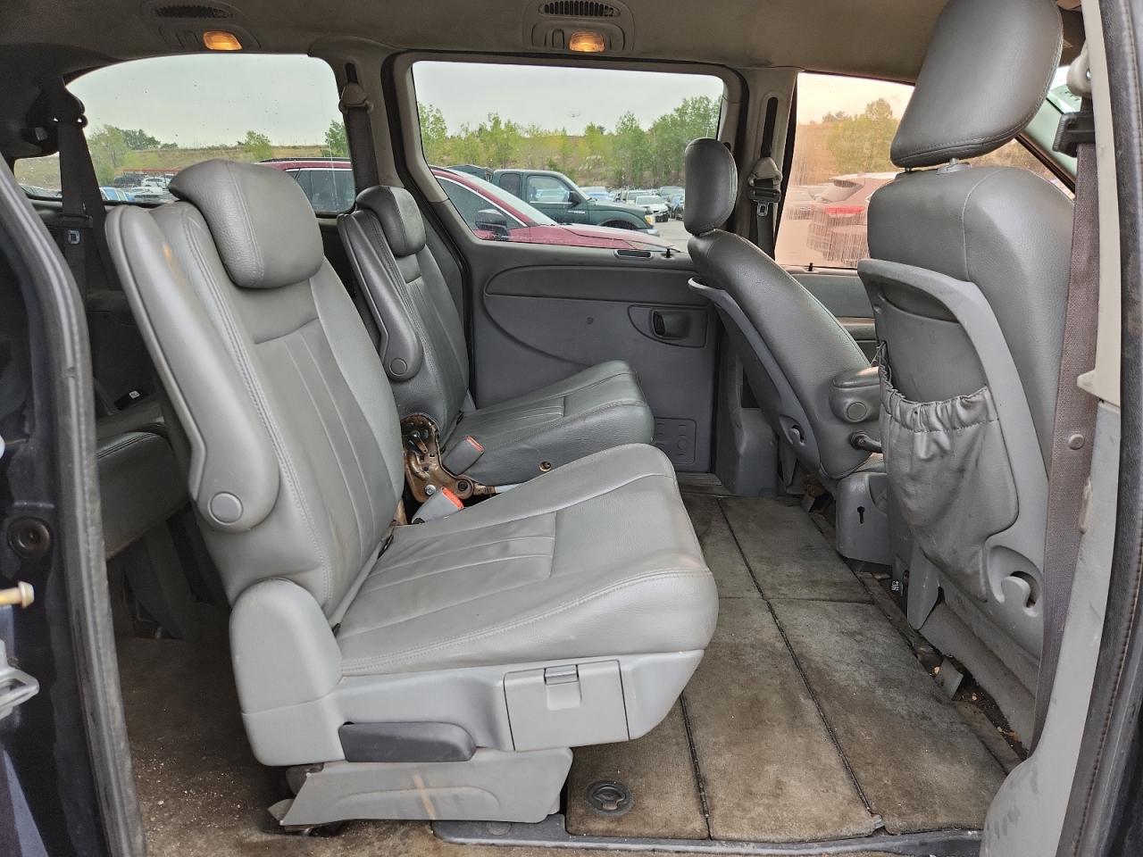 2007 Dodge Grand Caravan Sxt VIN: 2D4GP44L37R248977 Lot: 81631125