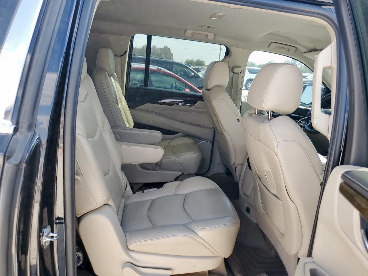 2018 Cadillac Escalade Esv VIN: 1GYS3GKJXJR172607 Lot: 84818365