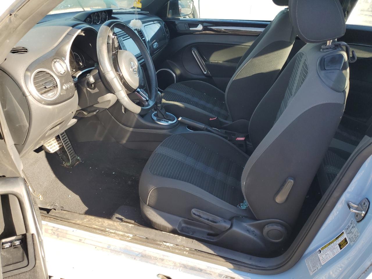 2016 Volkswagen Beetle R-Line VIN: 3VWVT7AT0GM602898 Lot: 84384365