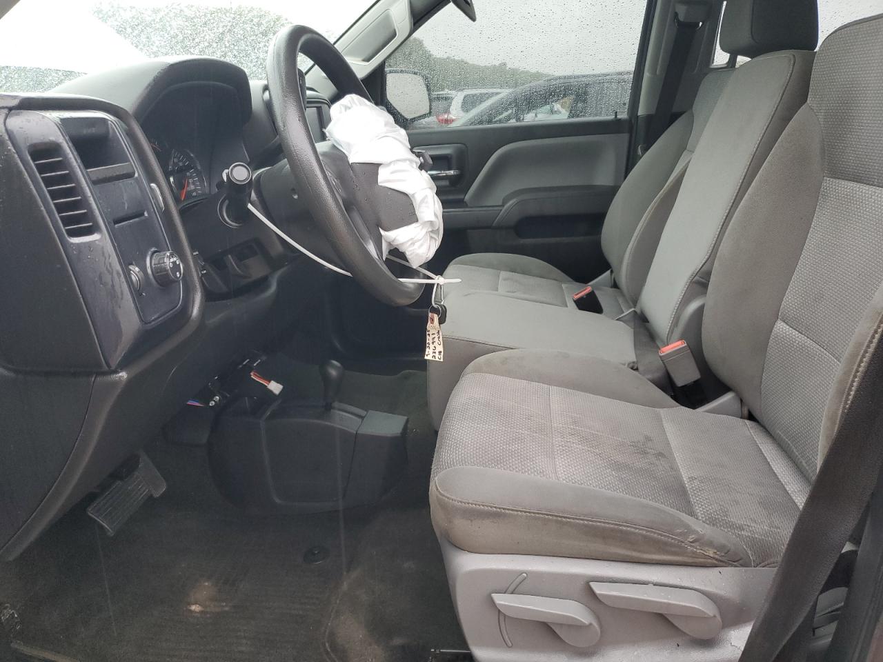 2018 Chevrolet Silverado K1500 Custom VIN: 1GCVKPEC0JZ139943 Lot: 83831655