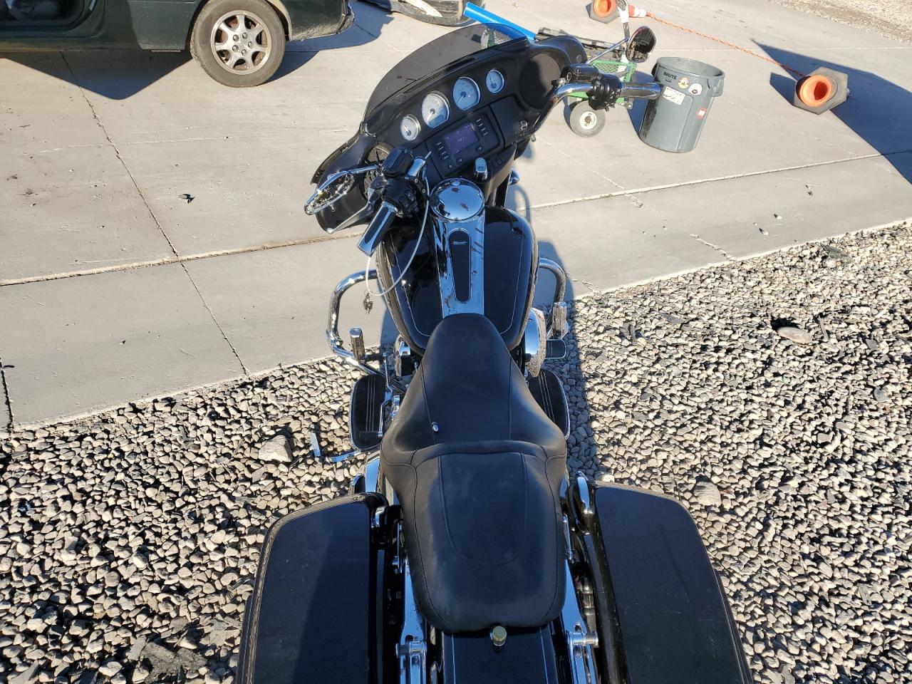 2015 Harley-Davidson Flhx Street Glide VIN: 1HD1KBM16FB698025 Lot: 81746535