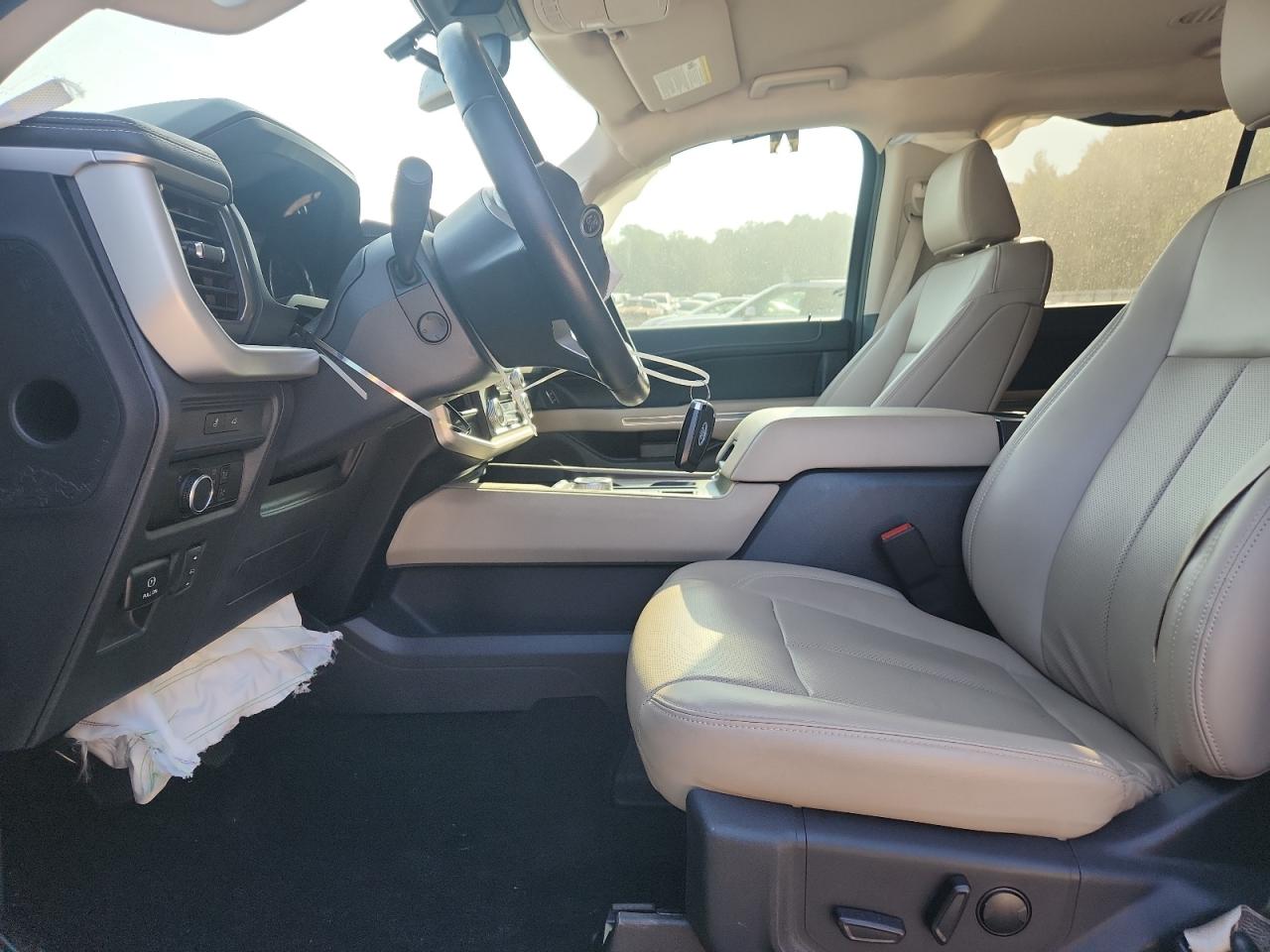 2023 Ford Expedition Xlt VIN: 1FMJU1H88PEA62070 Lot: 80330675