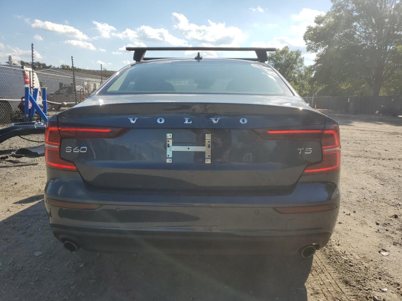 2019 Volvo S60 T5 Momentum VIN: 7JR102FK3KG009926 Lot: 81003675
