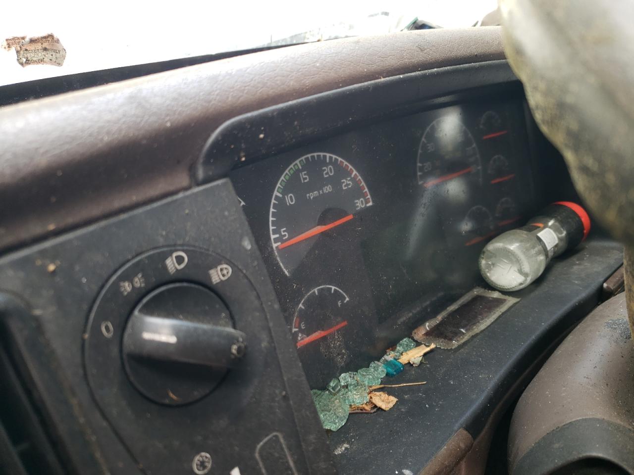 2014 Volvo Vnl Semi Truck VIN: 4V4NC9EHXEN171840 Lot: 68332105