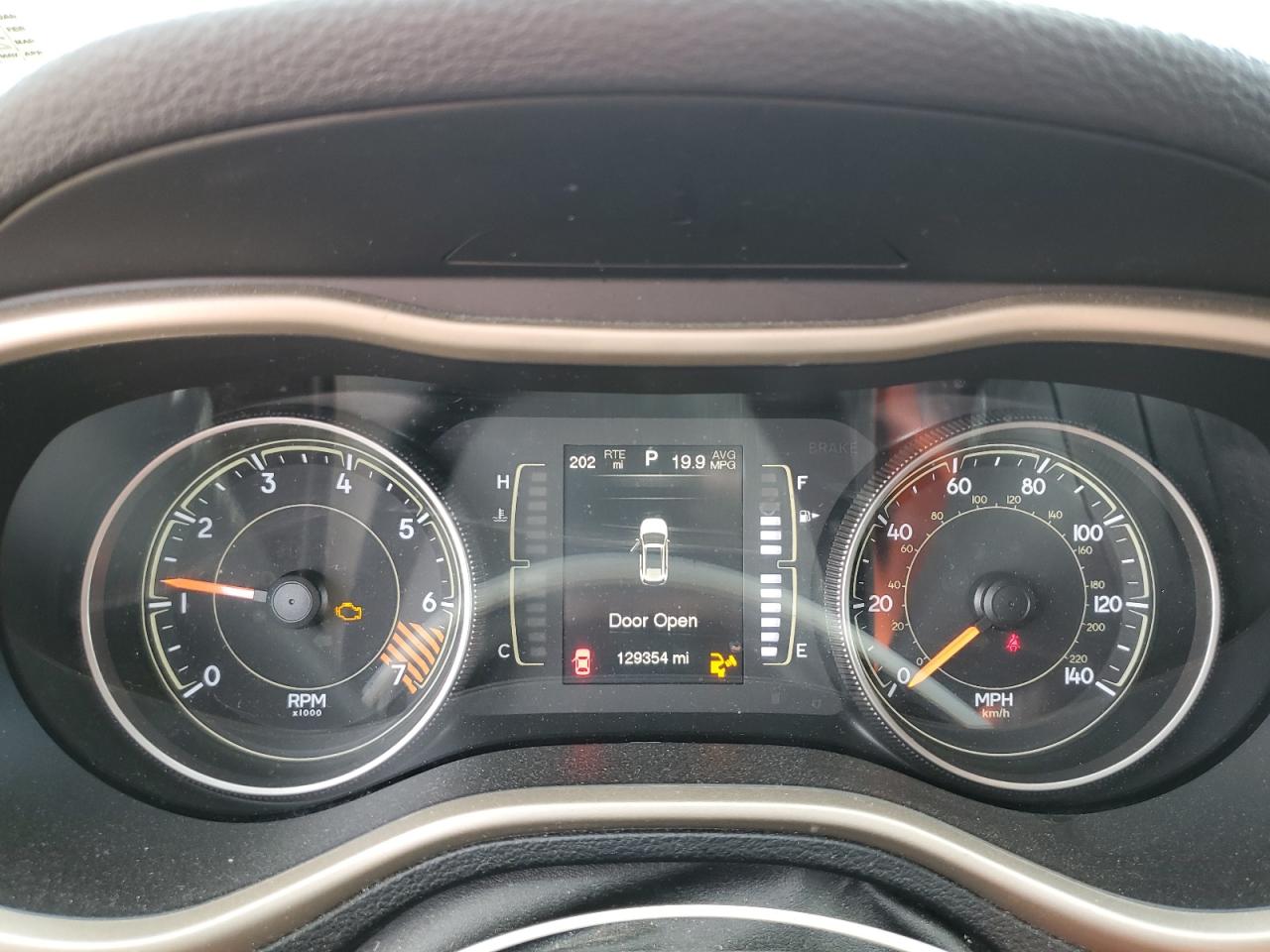 2015 Jeep Cherokee Latitude VIN: 1C4PJLCB1FW621148 Lot: 80219145