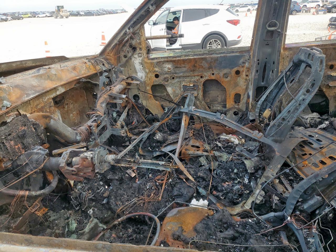 2016 GMC Sierra K2500 Denali VIN: 1GT12UE83GF181364 Lot: 70404285