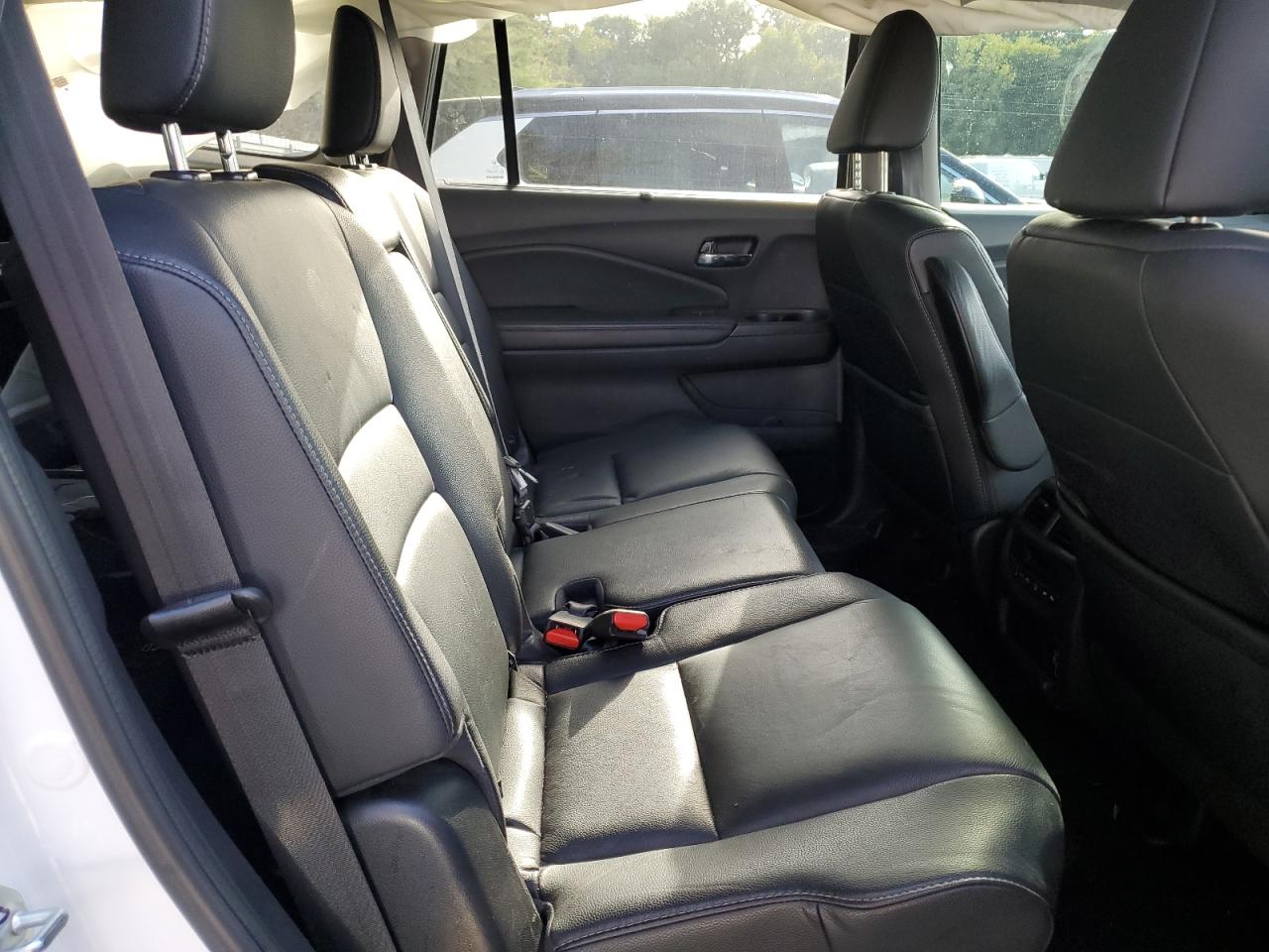 2021 Honda Pilot Se VIN: 5FNYF6H25MB102573 Lot: 84537445