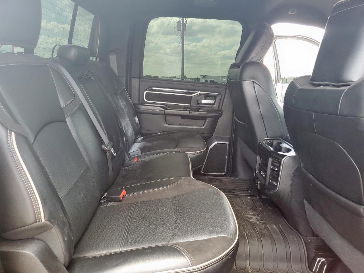 2020 Ram 2500 Laramie VIN: 3C6UR5FL2LG123327 Lot: 80704675