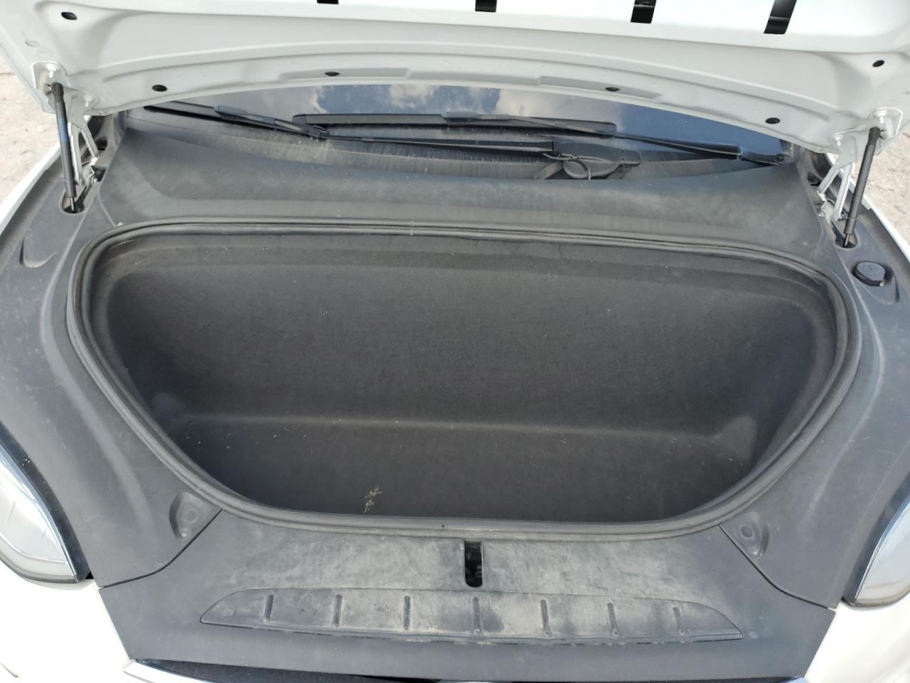 2019 Tesla Model X VIN: 5YJXCBE26KF185168 Lot: 84439905