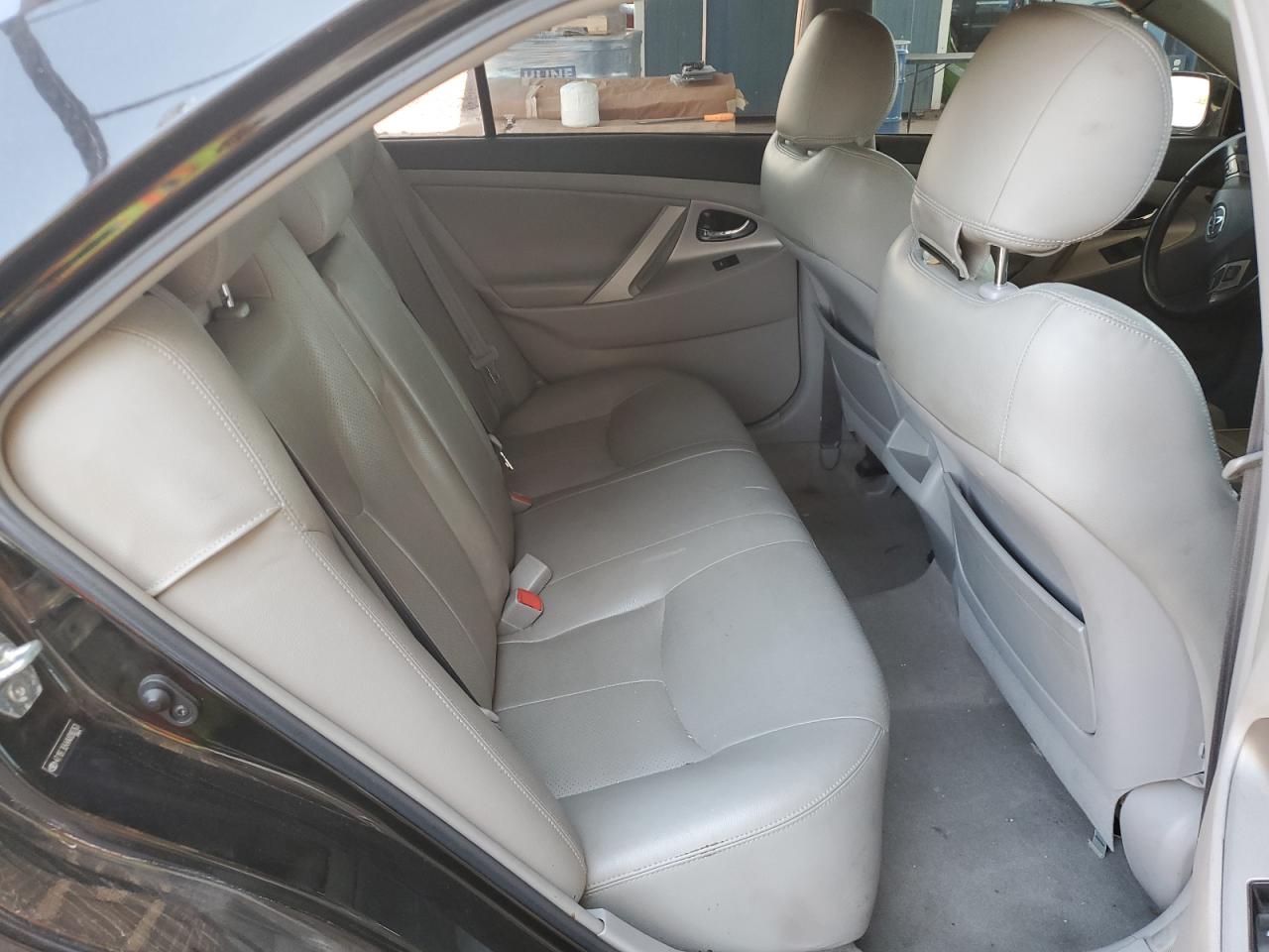 2010 Toyota Camry Base VIN: 4T1BF3EK4AU090763 Lot: 71112215