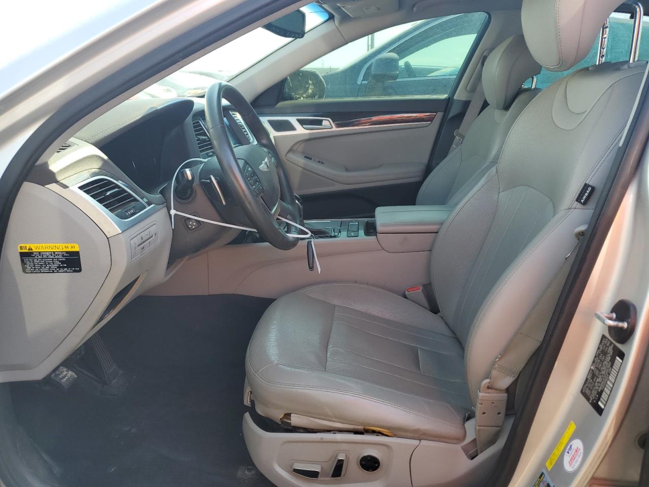 2015 Hyundai Genesis 3.8L VIN: KMHGN4JEXFU047969 Lot: 67904235