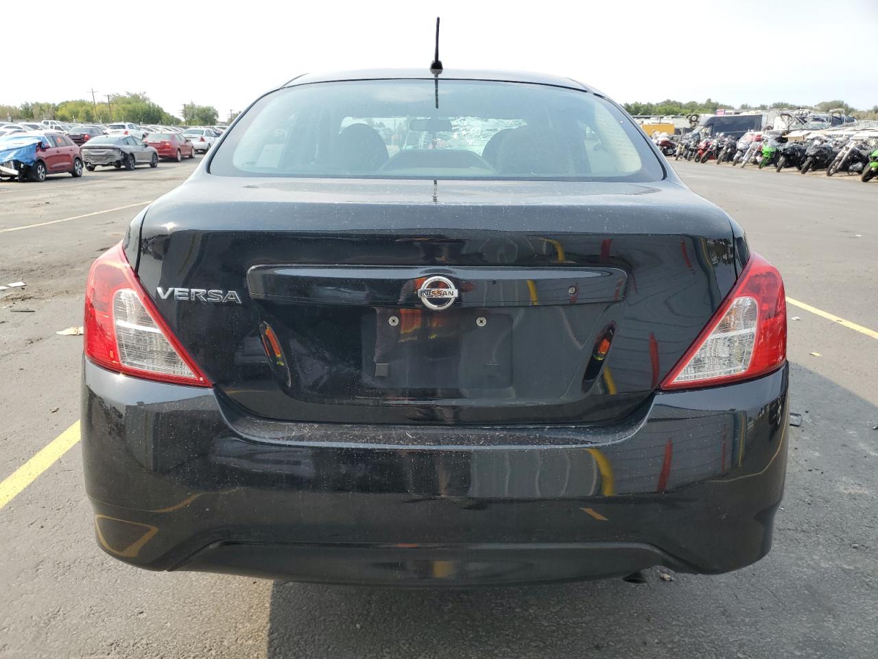 2017 Nissan Versa S VIN: 3N1CN7AP7HL871210 Lot: 71888295