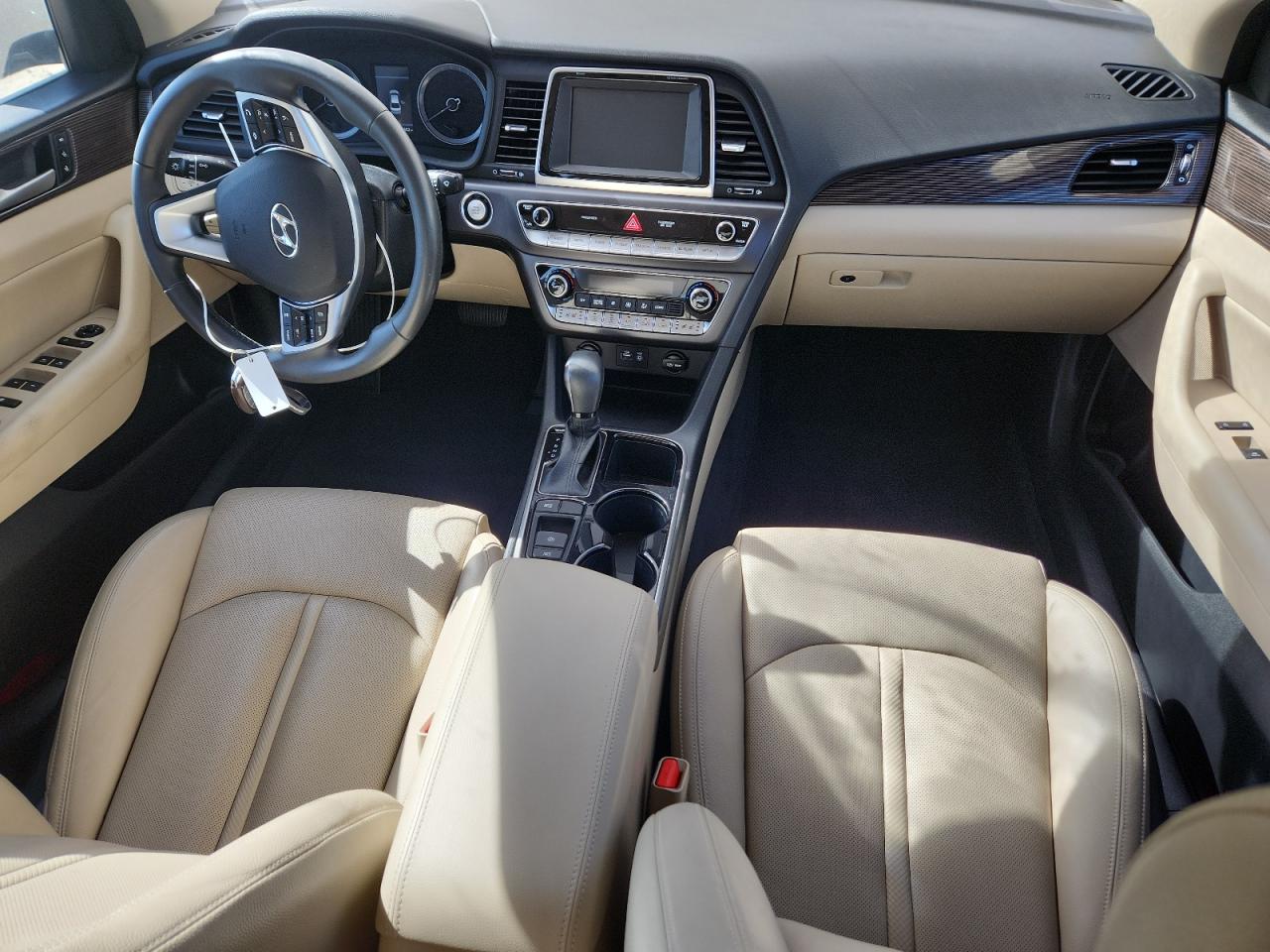 2019 Hyundai Sonata Hybrid VIN: KMHE34L35KA092578 Lot: 70900965