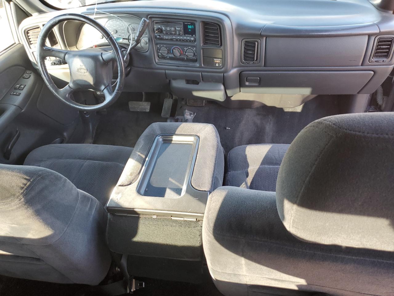 2000 Chevrolet Silverado K1500 VIN: 1GCEK19T9YE385902 Lot: 81878645