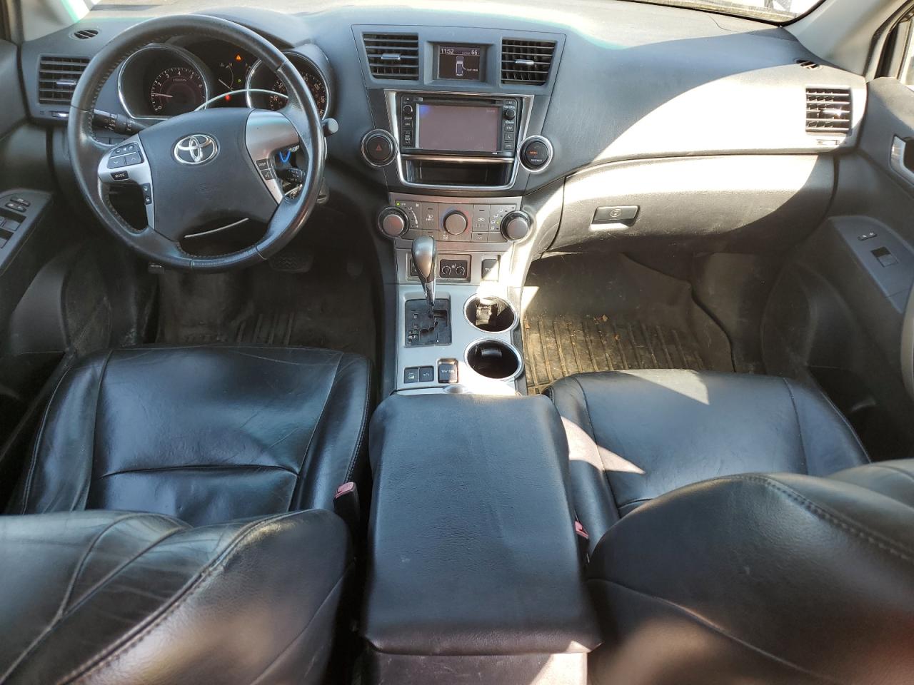 2013 Toyota Highlander Base VIN: 5TDBK3EH7DS212092 Lot: 80637695