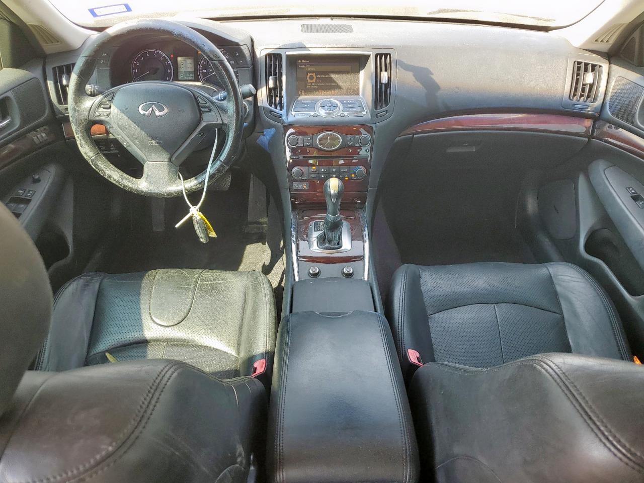 2011 Infiniti G37 Base VIN: JN1CV6AP2BM502083 Lot: 81121435
