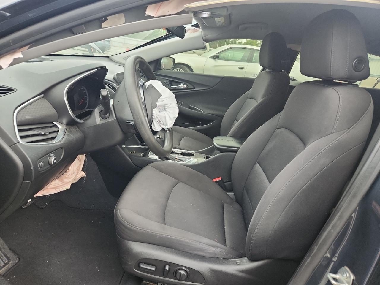 2019 Chevrolet Malibu Lt VIN: 1G1ZD5ST3KF154615 Lot: 81881085