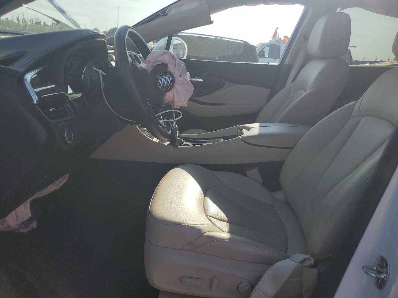 2020 Buick Envision Essence VIN: LRBFXCSA8LD125773 Lot: 80664095