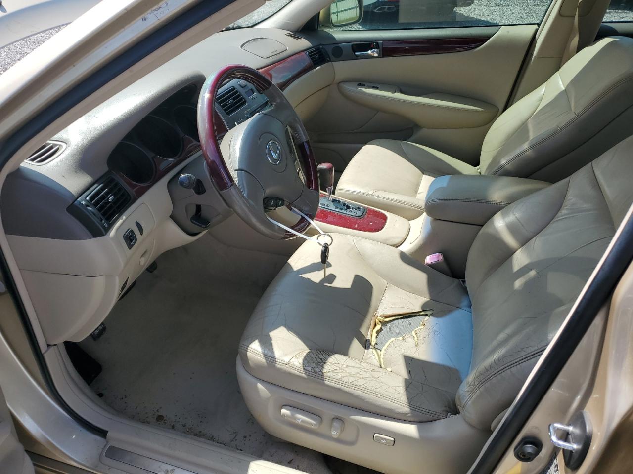 2004 Lexus Es 330 VIN: JTHBA30G445008100 Lot: 71789075
