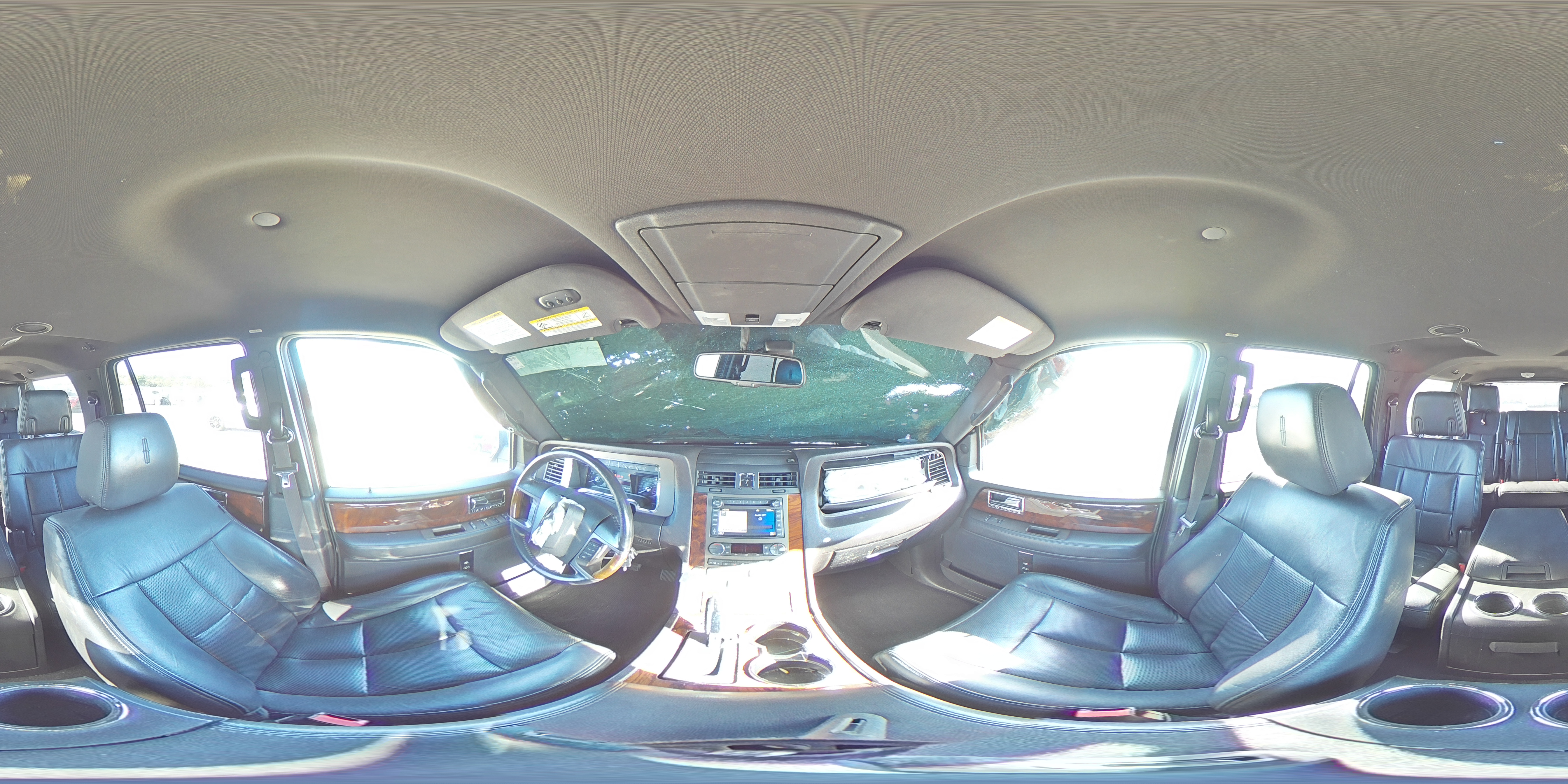 2011 Lincoln Navigator L VIN: 5LMJJ3J54BEJ10335 Lot: 81233155