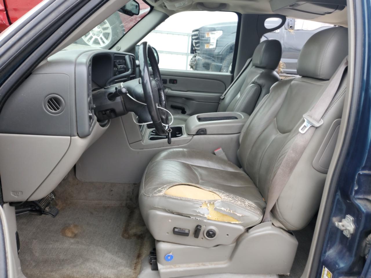 2005 Chevrolet Suburban K1500 VIN: 1GNFK16Z75J165083 Lot: 81204715