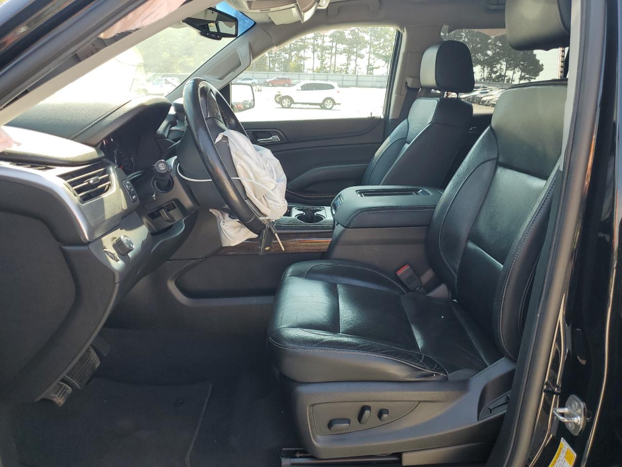 2020 Chevrolet Suburban C1500 Lt VIN: 1GNSCHKC1LR302247 Lot: 82141855