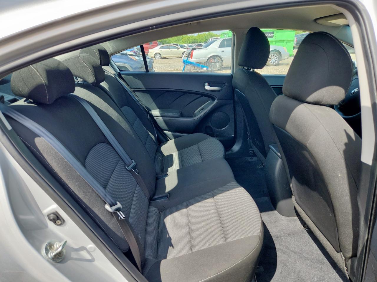 2017 Kia Forte Lx VIN: 3KPFK4A7XHE082524 Lot: 80742345