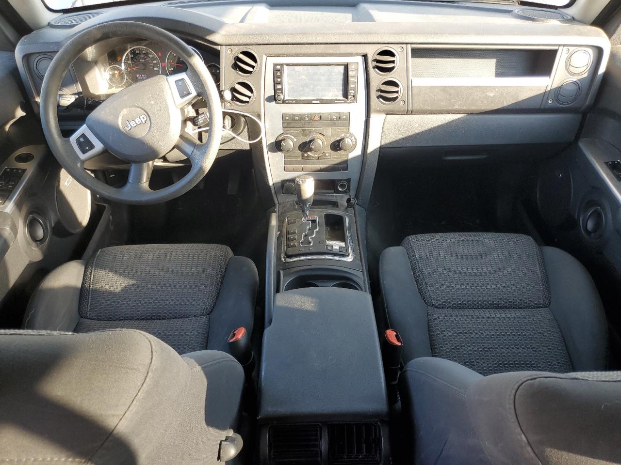 2008 Jeep Commander Sport VIN: 1J8HG48N78C159168 Lot: 81878975