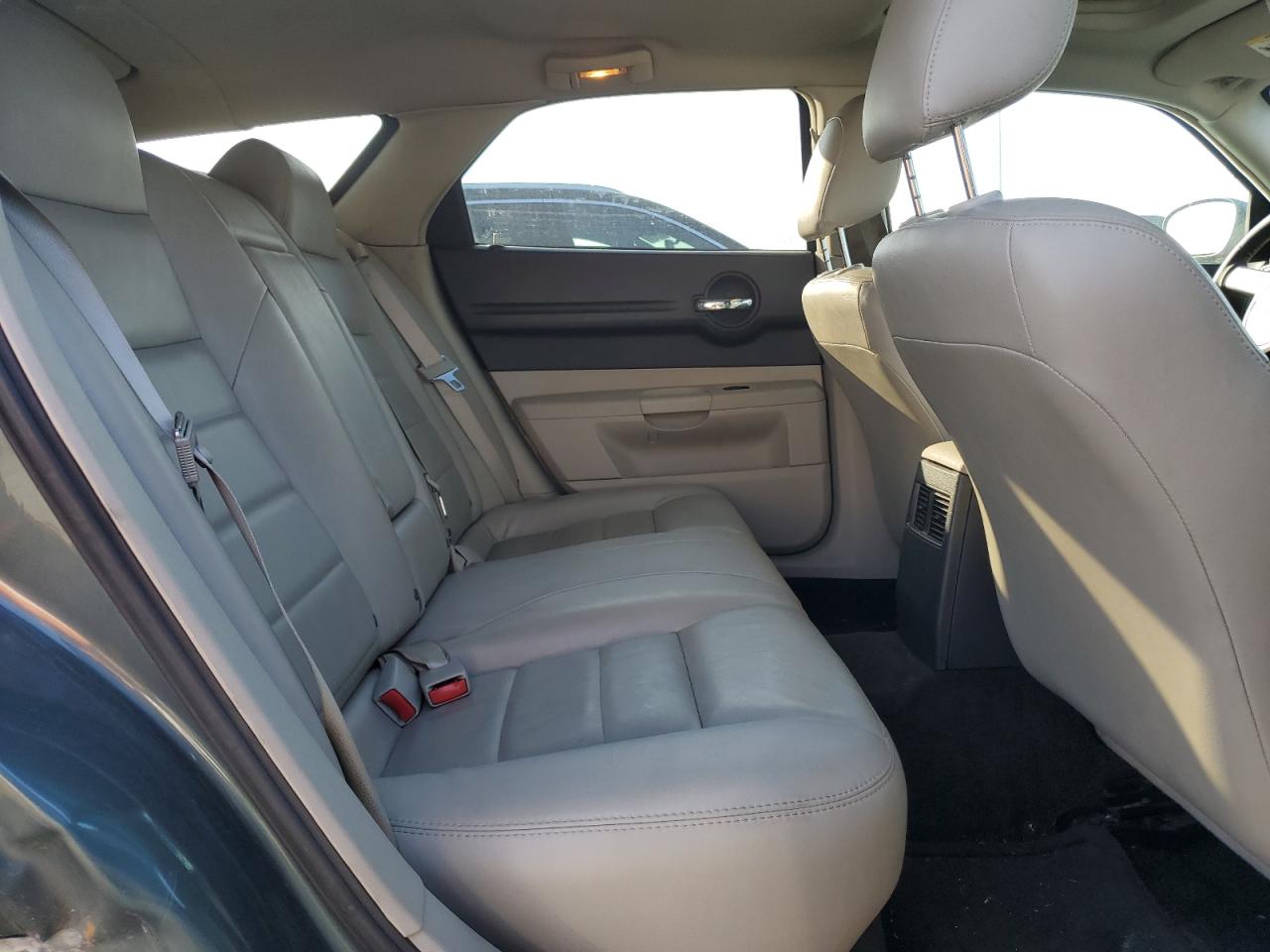 2005 Dodge Magnum R/T VIN: 2D4GV58205H587177 Lot: 81578245