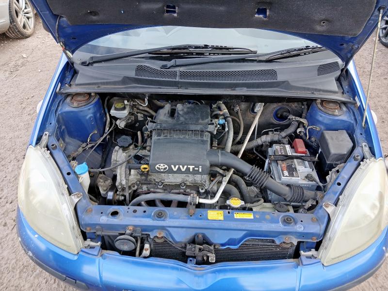 2001 TOYOTA YARIS CDX 