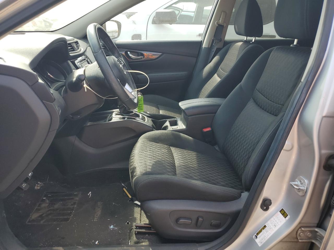 2017 Nissan Rogue S VIN: KNMAT2MV7HP587975 Lot: 81261795