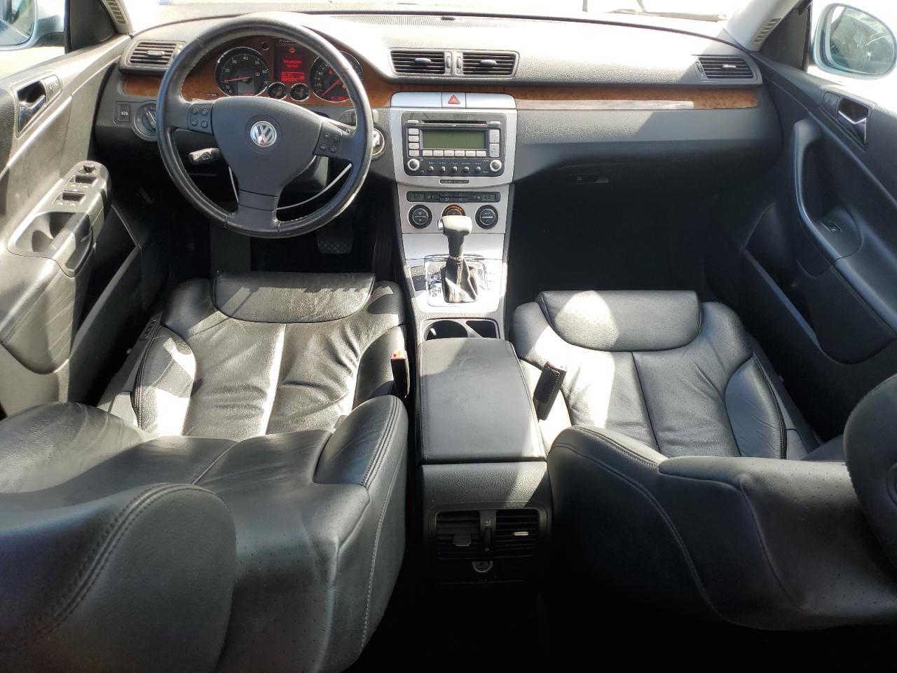 2008 Volkswagen Passat Wagon Lux VIN: WVWTK93C68E230657 Lot: 83763795