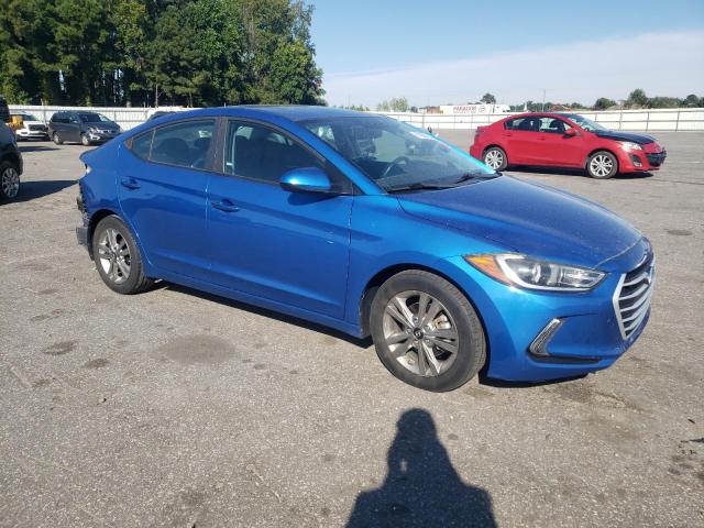  HYUNDAI ELANTRA 2017 Синий